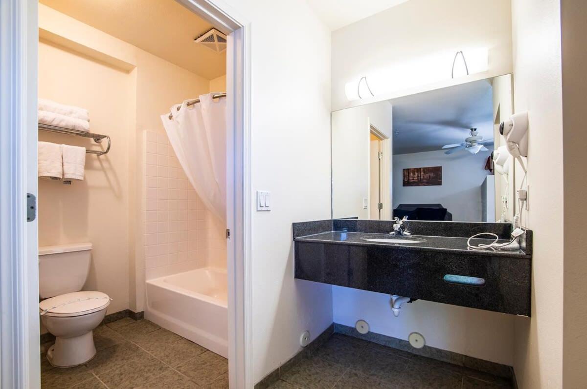 Vistas 216- Renovated Long Term Discounts *