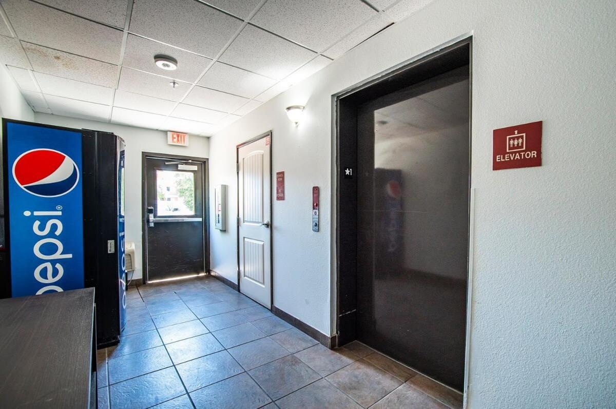 Vistas 216- Renovated Long Term Discounts