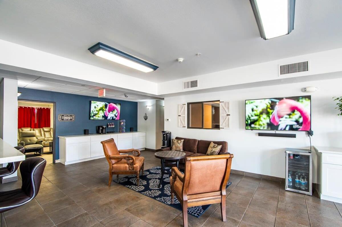 Vistas 216- Renovated Long Term Discounts *